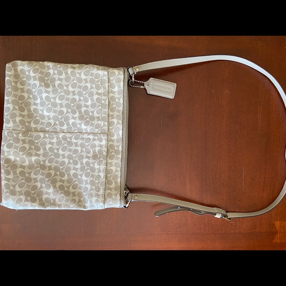 Authentic Coach Purse - Picture 3 of 7